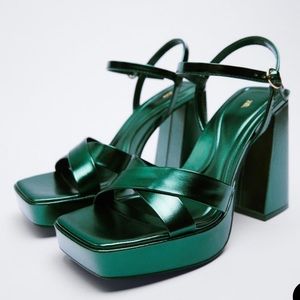 NWT Zara Green Platform Sandals